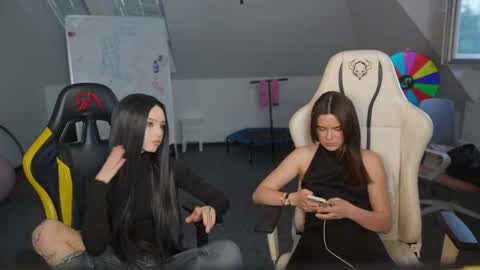 Snapshot of livehub054 chatting on May 31, 6:09 pm Sheryl online show from May 31, 6:09 pm