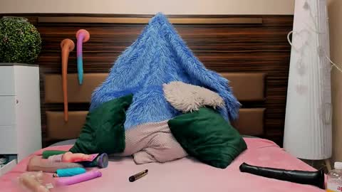 Livia and Lucy D online show from December 15, 12:49 pm