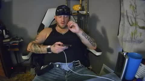 livingpuddle online show from November 20, 7:35 pm