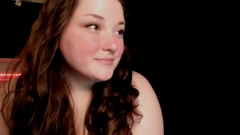 Snapshot of livinsubspace chatting on November 22, 2:43 am Liv online show from November 22, 2:43 am