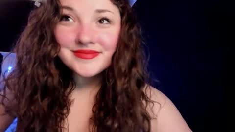 Snapshot of livinsubspace chatting on December 2, 8:59 pm Liv online show from December 2, 8:59 pm