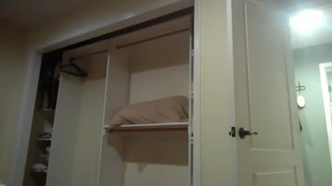 Liv Mirage online show from October 15, 7:19 am