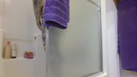 Liv Mirage online show from December 5, 6:37 pm