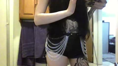 Liv Mirage online show from April 26, 3:59 am