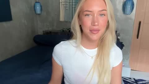 olivia online show from February 26, 3:27 am