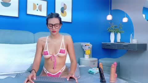 Snapshot of lixiepeyton chatting on June 2, 2:08 pm lixiepeyton online show from June 2, 2:08 pm
