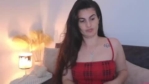 liz online show from February 12, 3:49 pm