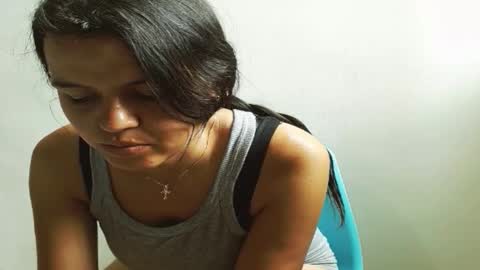 liz_fe online show from March 4, 8:04 pm