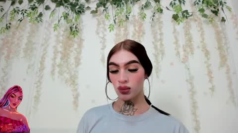 Snapshot of liz_lunaa chatting on May 23, 9:19 pm Liz Luna online show from May 23, 9:19 pm