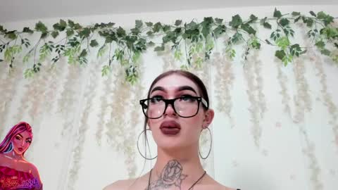 Snapshot of liz_lunaa chatting on June 1, 4:03 am Liz Luna online show from June 1, 4:03 am