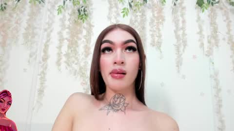 Snapshot of liz_lunaa chatting on June 1, 9:05 pm Liz Luna online show from June 1, 9:05 pm