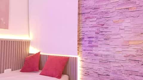 Snapshot of liz_monserrat chatting on October 18, 7:25 pm liz_monserrat online show from October 18, 7:25 pm