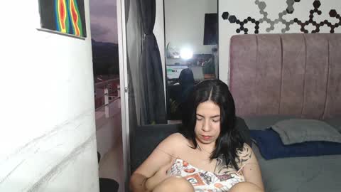 Liza Thurner online show from December 4, 10:41 pm