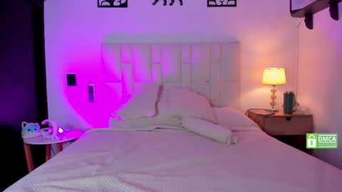 Snapshot of lizamaranth1 chatting on October 12, 1:21 pm liz online show from October 12, 1:21 pm