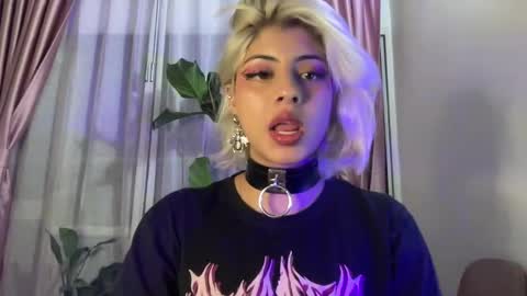 Lizeth online show from December 10, 11:19 pm