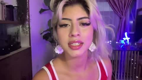 Lizeth online show from February 6, 11:15 pm