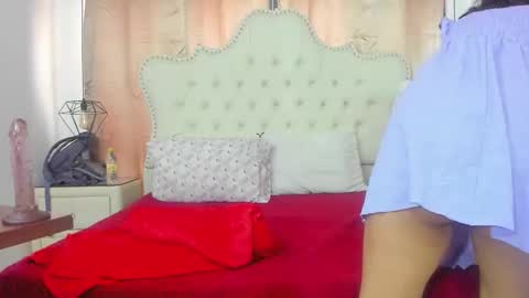 Snapshot of lizandjuan chatting on November 30, 6:34 pm lizANDjuan online show from November 30, 6:34 pm