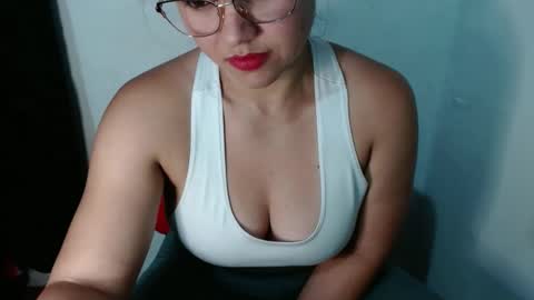 Snapshot of lizbodu chatting on January 6, 10:58 pm Lizze Bodu 3 online show from January 6, 10:58 pm