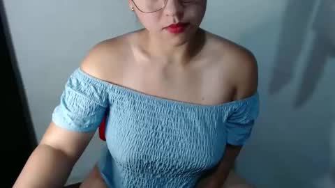 Snapshot of lizbodu chatting on January 15, 10:13 pm Lizze Bodu 3 online show from January 15, 10:13 pm