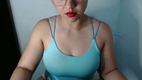 Snapshot of lizbodu chatting on February 6, 2:33 am Lizze Bodu 3 online show from February 6, 2:33 am