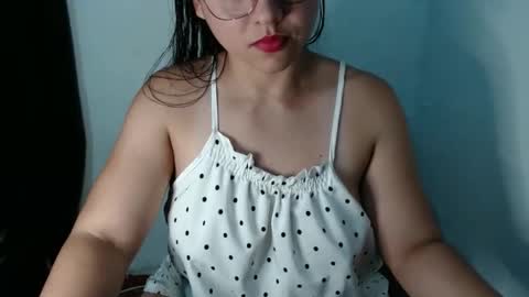 Snapshot of lizbodu chatting on February 7, 12:20 am Lizze Bodu 3 online show from February 7, 12:20 am