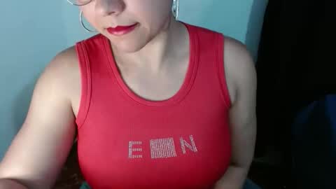 Snapshot of lizbodu chatting on October 18, 11:05 pm Lizze Bodu 3 online show from October 18, 11:05 pm