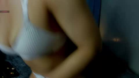 lizeth online show from March 31, 1:18 am