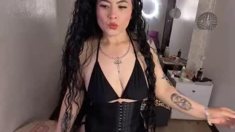 Snapshot of lizha_milf chatting on December 3, 5:33 pm Lizha online show from December 3, 5:33 pm