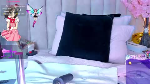 Snapshot of lizxy01 chatting on July 17, 7:30 pm Liz online show from July 17, 7:30 pm