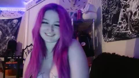 Snapshot of lizz44887 chatting on November 8, 5:29 am Lizz online show from November 8, 5:29 am