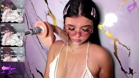 Snapshot of lizz_tender chatting on March 9, 12:53 pm Lizz online show from March 9, 12:53 pm