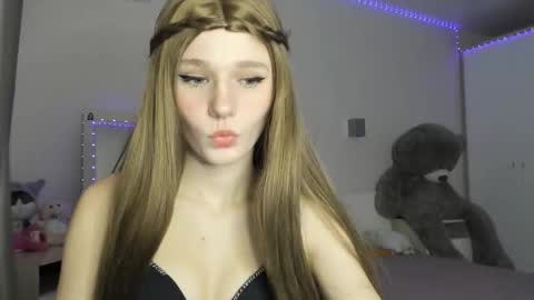 lizza_a online show from March 9, 6:45 pm