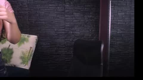 Snapshot of lizzie_collin chatting on October 13, 1:22 pm Lizzie online show from October 13, 1:22 pm