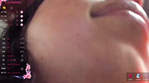 Snapshot of lizzy_kawuaii chatting on March 7, 8:56 am lizzy online show from March 7, 8:56 am