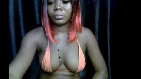 Snapshot of lizzy_petite chatting on September 17, 7:21 am lizzy online show from September 17, 7:21 am