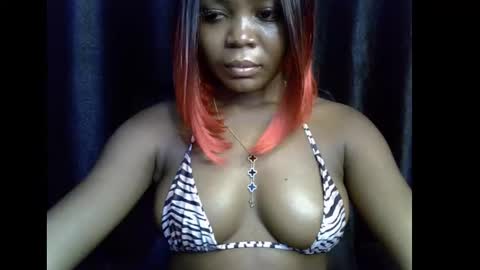 Snapshot of lizzy_petite chatting on October 16, 8:54 pm lizzy online show from October 16, 8:54 pm