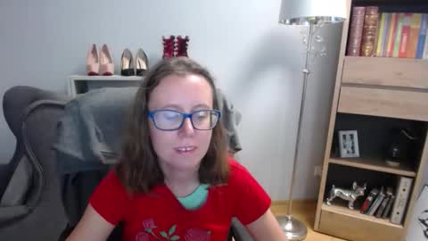 Snapshot of lizzy_sparkle chatting on September 16, 4:24 am Lizzy online show from September 16, 4:24 am