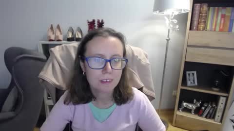 Snapshot of lizzy_sparkle chatting on September 18, 4:25 am Lizzy online show from September 18, 4:25 am