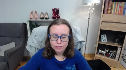 Snapshot of lizzy_sparkle chatting on October 20, 4:35 am Lizzy online show from October 20, 4:35 am