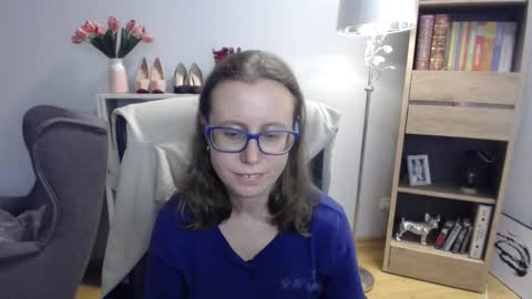 Lizzy online show from November 21, 6:45 am