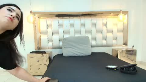 Snapshot of lizzyraven chatting on July 17, 11:28 am LIZZY RAVEN online show from July 17, 11:28 am