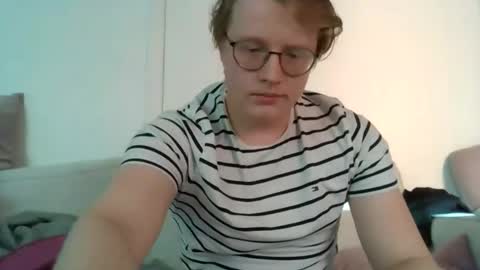 Snapshot of ljc_vmontminy3 chatting on November 29, 6:22 pm Vincethecock online show from November 29, 6:22 pm