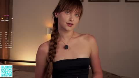Snapshot of llbombshell chatting on June 1, 6:09 pm llbombshell online show from June 1, 6:09 pm
