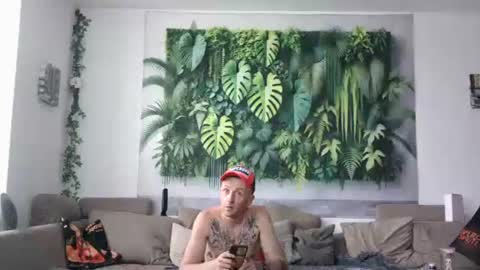 Snapshot of lll4lexlll chatting on September 21, 3:13 pm lll4lexlll online show from September 21, 3:13 pm