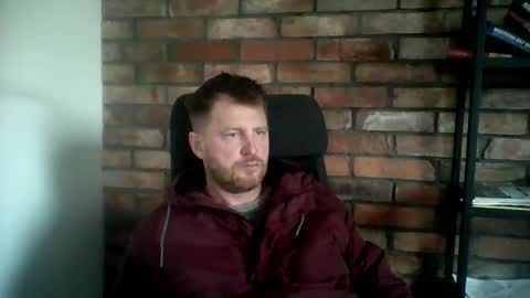 Snapshot of lllukasssxxx chatting on December 18, 11:13 am lllukasssxxx online show from December 18, 11:13 am