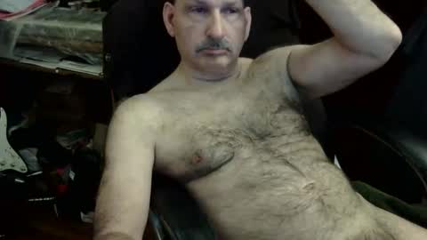 loades182025 online show from January 18, 5:55 am