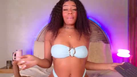  LOANA  online show from July 14, 5:51 pm
