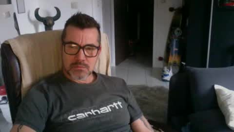 loanm online show from February 13, 9:16 am