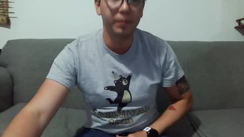 Snapshot of lobomx19 chatting on March 26, 1:44 am Lobo online show from March 26, 1:44 am