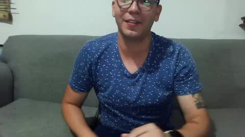 Snapshot of lobomx19 chatting on May 28, 1:25 am Lobo online show from May 28, 1:25 am